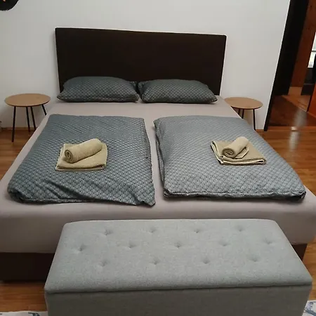 Διαμέρισμα View *